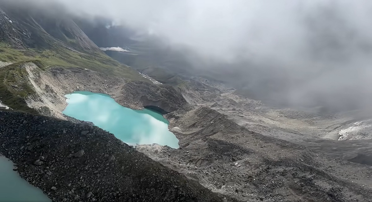 सोलुखुम्बुका बाढी पीडितलाई प्रति परिवार ६५ हजार रुपैयाँ राहत प्रदान, हिमताल फुटेर बाढी आएको पुष्टि